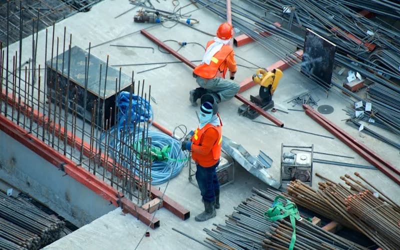 Monte-meuble professionnel Paris — portée jusqu'à 18 mètres